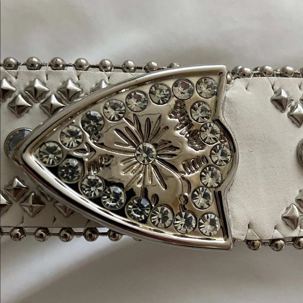 Faux Leather Rhinestone and Stud Cowgirl Belt - Picture 4 of 8